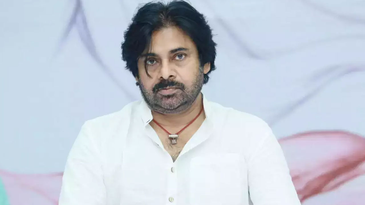 Pawan Kalyan: చిరంజీవి గారి వ‌ల్లే నేను, రామ్ చ‌ర‌ణ్ ఈ స్థాయిలో ఉన్నాం.. ప‌వ‌న్ క‌ళ్యాణ్ కామెంట్స్ వైర‌ల్