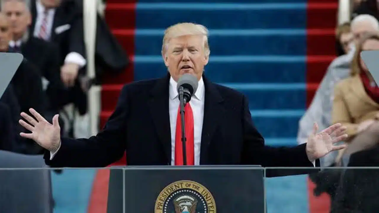 Trump Inauguration Venue : చివ‌రి నిమిషంలో ట్రంప్ ప్ర‌మాణ స్వీకార వేదిక మార్పు, 40 ఏళ్లలో తొలిసారి