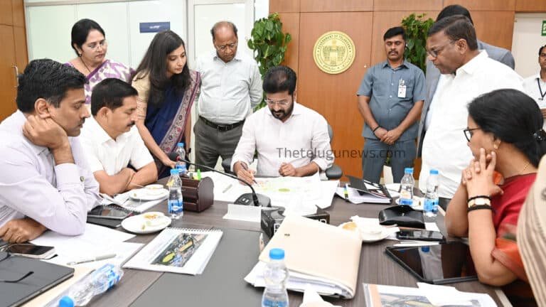 CM Revanth Reddy  : విద్యా శాఖ ఉన్నతాధికారులతో సీఎం రేవంత్‌రెడ్డి..!