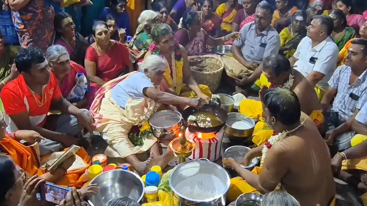 Lord Shiva : ఈ ప్రసాదం విషం తో సమానం... శివుని కోసం చేసే ప్రసాదం.. దీని గురించి తెలిస్తే షాకే...? వీడియో వీక్షించండి...?