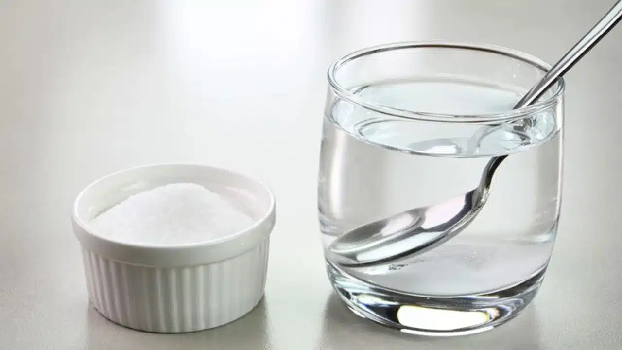 Surprising Benefits : మీరు రోజు తాగే నీటిలో చిటికెడు ఉప్పుని కలిపి చూడండి.... ఆ తరువాత ఒక అద్భుతమే జరుగుతుంది...?