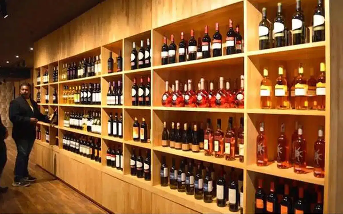 Liquor Companies : మందుబాబుల‌కు కిక్కెక్కించే న్యూస్‌.. తెలంగాణ‌లోకి 604 కొత్త బ్రాండ్ల ప్ర‌వేశం!