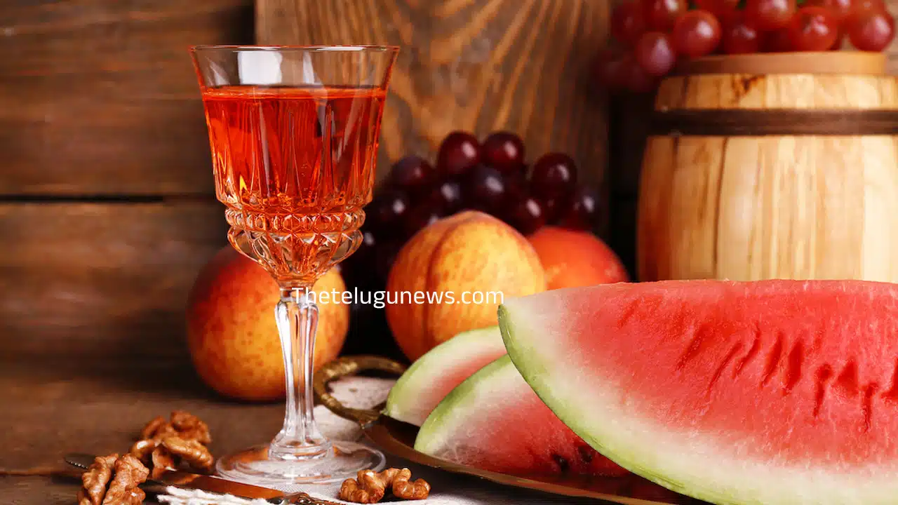 Watermelon Wine : పుచ్చకాయతో వైన్ తయారు చేస్తారు.. దీని రుచి, కిక్కే కిక్కు.. దీని ధర తెలుసా..?
