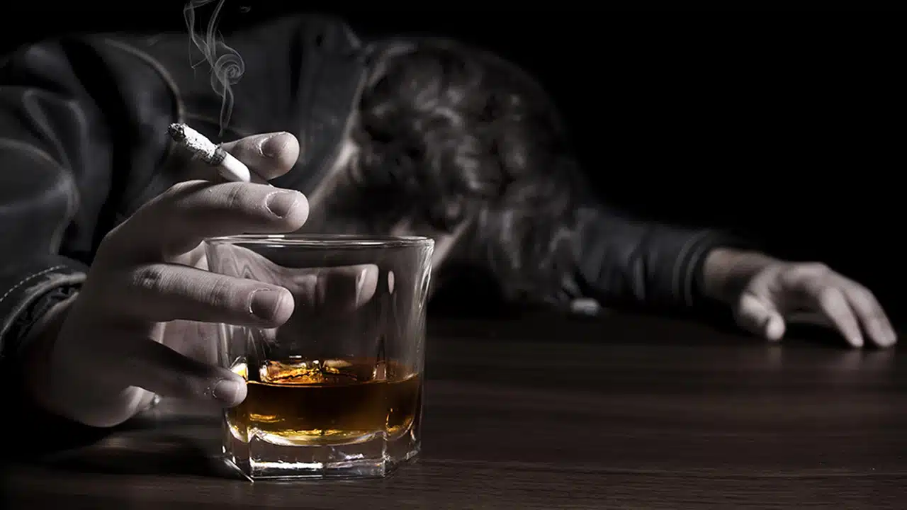 Alcohol And Tobacco : పొగాకు, మధ్యపానం సులువుగా మానేసే చిట్కాలు ఇవిగో