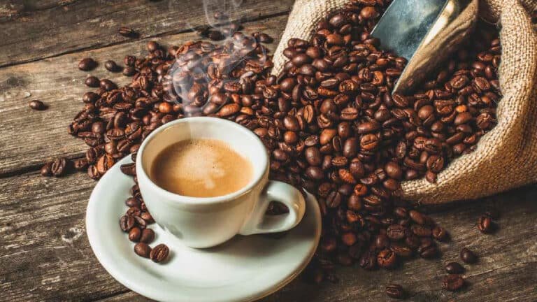 Health Benefits of Coffee :  మీరు దీనిని ప్రతిరోజు తాగుతారు.. కానీ దీని ప్రయోజనాలు… తెలుసుకోండి…?