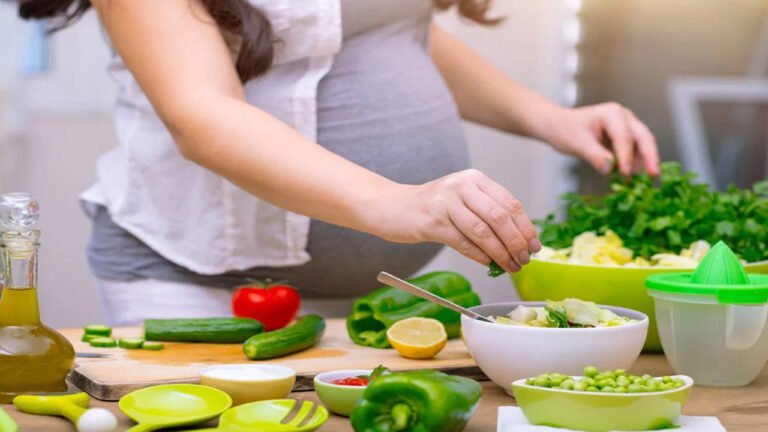 Fertility Diet : అసలు సంతానం కలగకపోవడానికి గల కారణం… ప్రెగ్నెన్సీ హార్మోన్లను నశింపజేసే డేంజర్ ఫుడ్స్ ఇవే…?