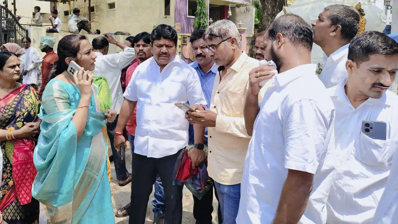 Rajitha Parameshwar Reddy : వడివడిగా సాగుతున్న న్యూ శాంతినగర్ కమిటీ హాల్ పనులు పరిశీలించిన రజిత పరమేశ్వర్ రెడ్డి