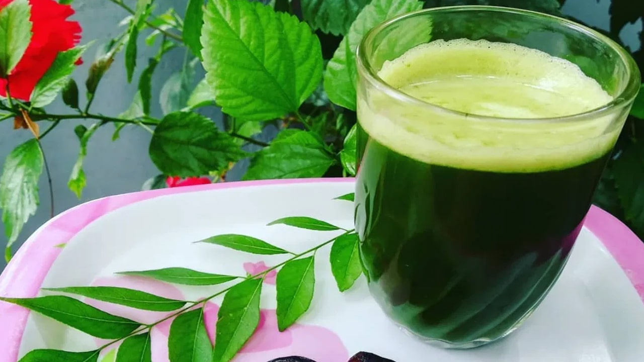 Curry Leaves : ఈ ఆకులని జ్యూస్ గా చేసి తాగారంటే… రేచీకటితో పాటు.. ఎన్నో వ్యాధులు పరార్…?