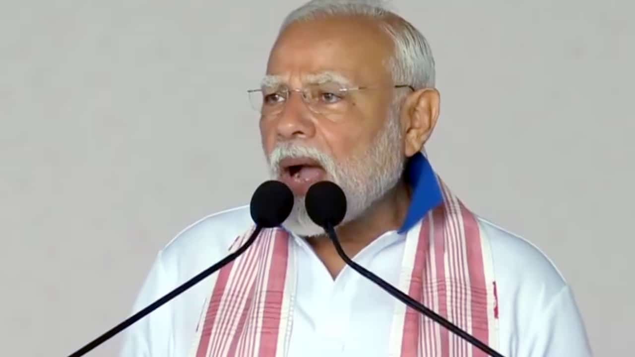 Yogandhra 2025 : యోగాంధ్ర ద్వారా ఏపీ చ‌రిత్ర సృష్టించింది .. మోడీ