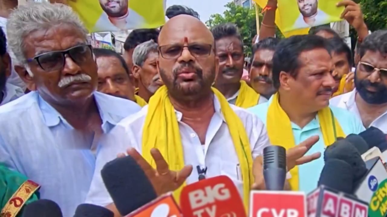 Pithapuram Varma : అక్రమ పనులు ఏ పార్టీ నాయకులు చేసినా అడ్డుకొనితీరుతాం : పిఠాపురం వర్మ