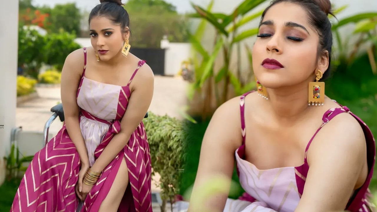 Rashmi Gautam : వావ్ ర‌ష్మీ.. క‌నిపించి క‌నిపించ‌ని అందాల‌తో సెగ‌లు రేపుతున్నావ్‌గా..!