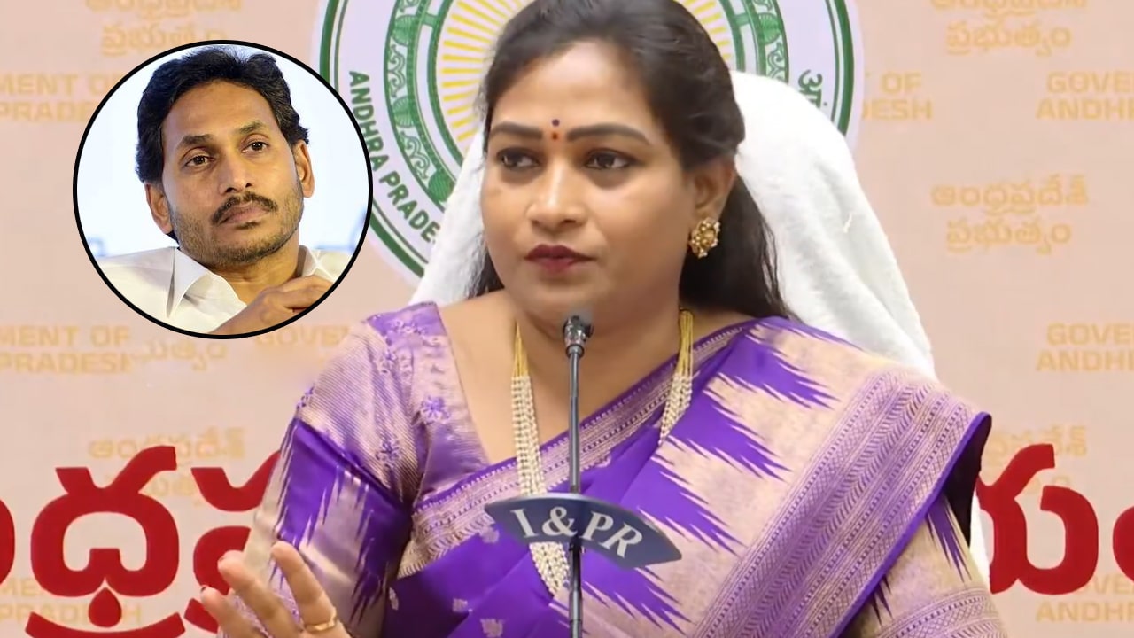 Vangalapudi Anitha : నీకు మానవత్వం ఉందా జగన్..?  కార్యకర్త కాన్వాయ్ కింద ప‌డితే పట్టించుకోకుండా వెళ్తావా..? : వంగలపూడి అనిత
