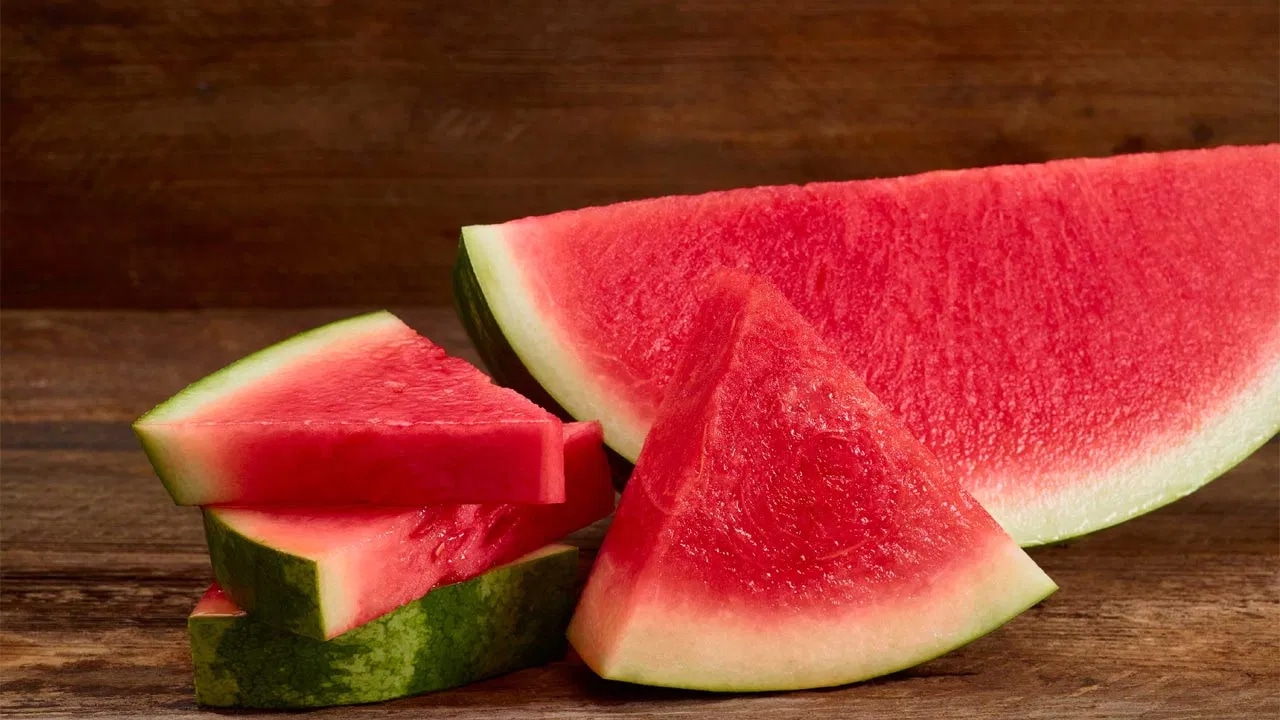 Watermelon : పుచ్చకాయల సీజన్ పోయిందిగా.. వీటితో ఏం పని అనుకునేరు… ఖాళీ కడుపుతో తింటే… ఏడాది తింటూనే ఉంటారు…?