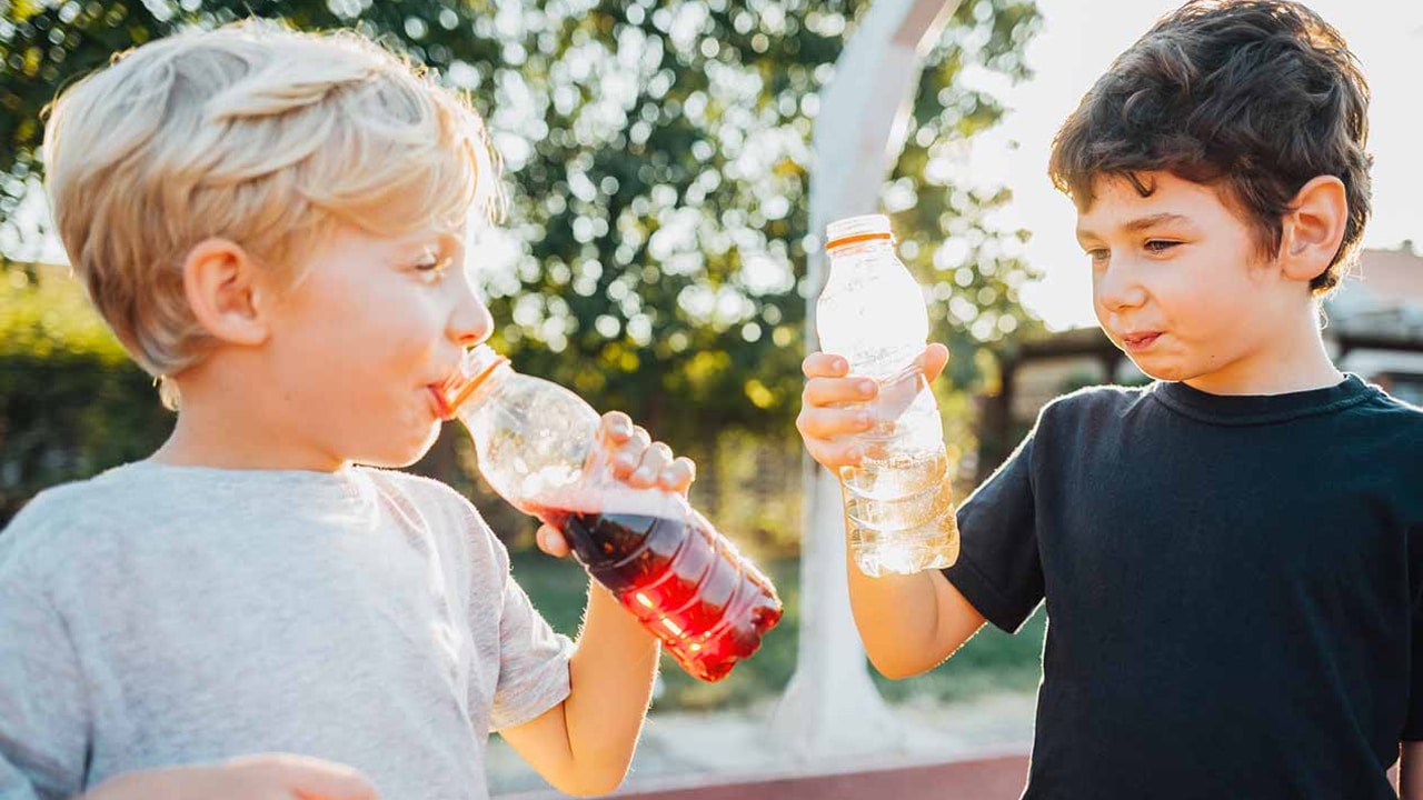 Energy Drinks : పిల్లలకు ఎనర్జీ డ్రింక్స్ ఇస్తున్నారా…నిపుణులు ఏమంటున్నారు తెలుసా…?