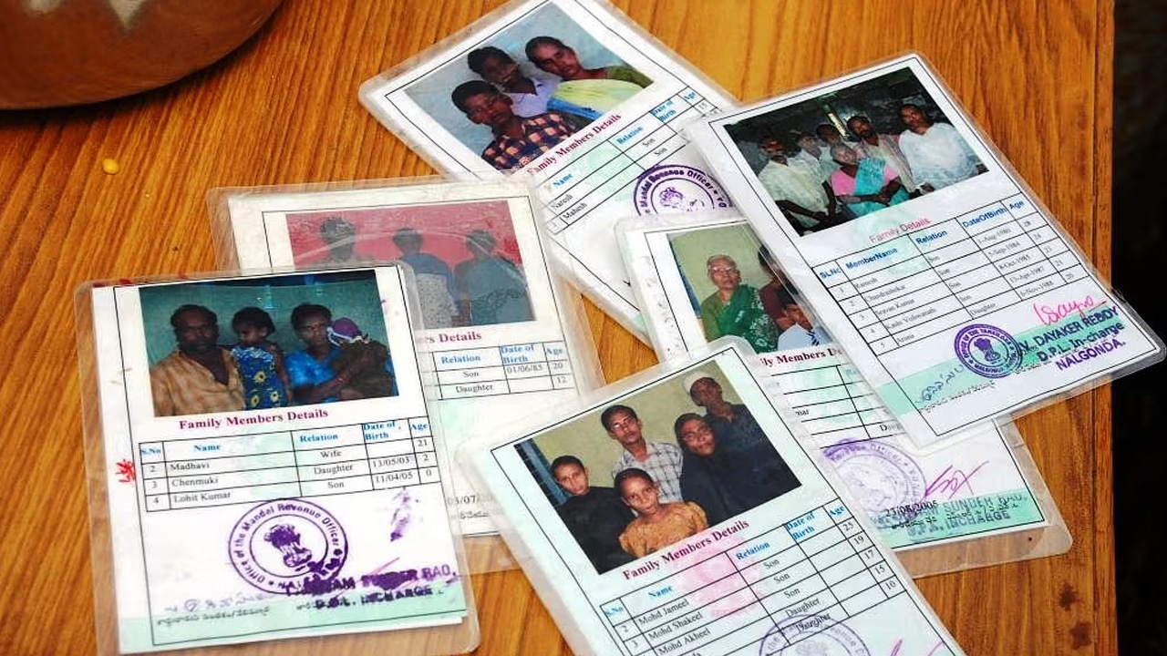 Ration Card : రేషన్ కార్డుదారులు తప్పక తెలుసుకోవాల్సిన న్యూస్..!