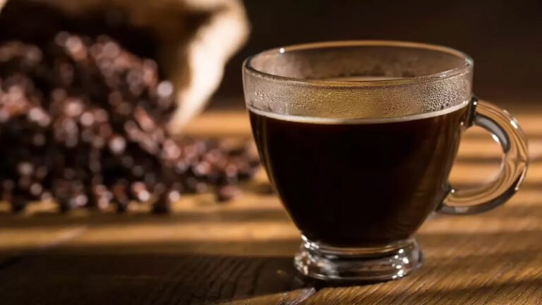 Black Coffee : బ్లాక్ కాఫీ ప్రియులు.. ఉదయాన్నే దీనిని తెగ తాగేస్తున్నారా.. అయితే ఈ సమస్యలు తప్పవు…?