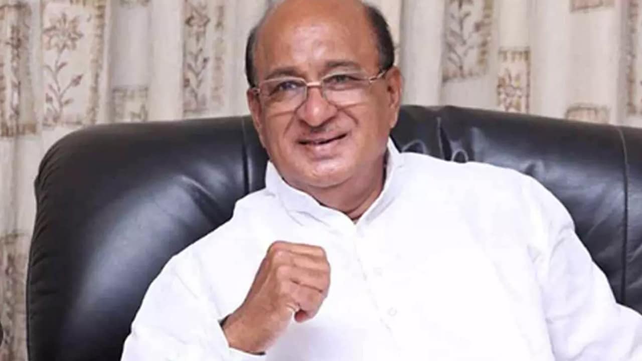 Butchaiah Chaudhary ఎనభై ఏళ్ళ వయసులోను బుచ్చయ్య చౌదరి దూకుడు తగ్గలేదు