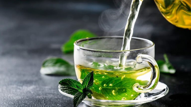 Green Tea : వీరు మాత్రం గ్రీన్ టీ కి చాలా దూరంగా ఉండాలి… లేదంటే ప్రమాదమే…?