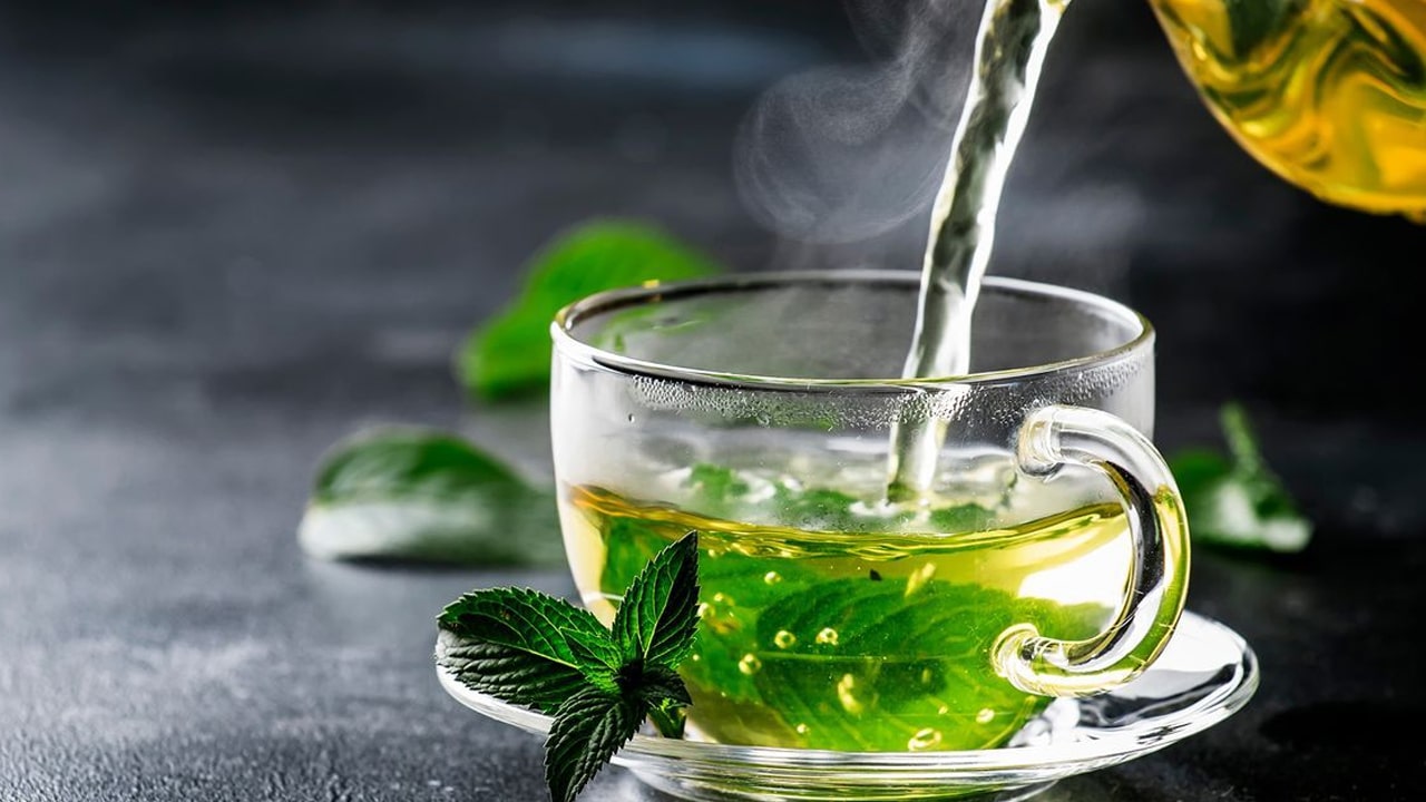 Green Tea వీరు మాత్రం గ్రీన్ టీ కి చాలా దూరంగా ఉండాలి లేదంటే ప్రమాదమే