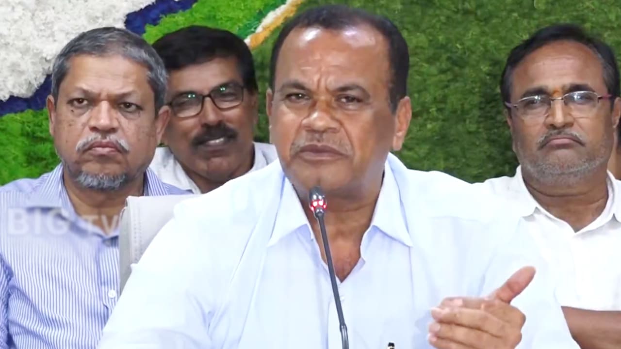 Komatireddy Venkat Reddy : హరీష్ , కేటీఆర్ నా స్థాయి కాదు.. మంత్రి కోమటి రెడ్డి వెంకట్ రెడ్డి..! వీడియో