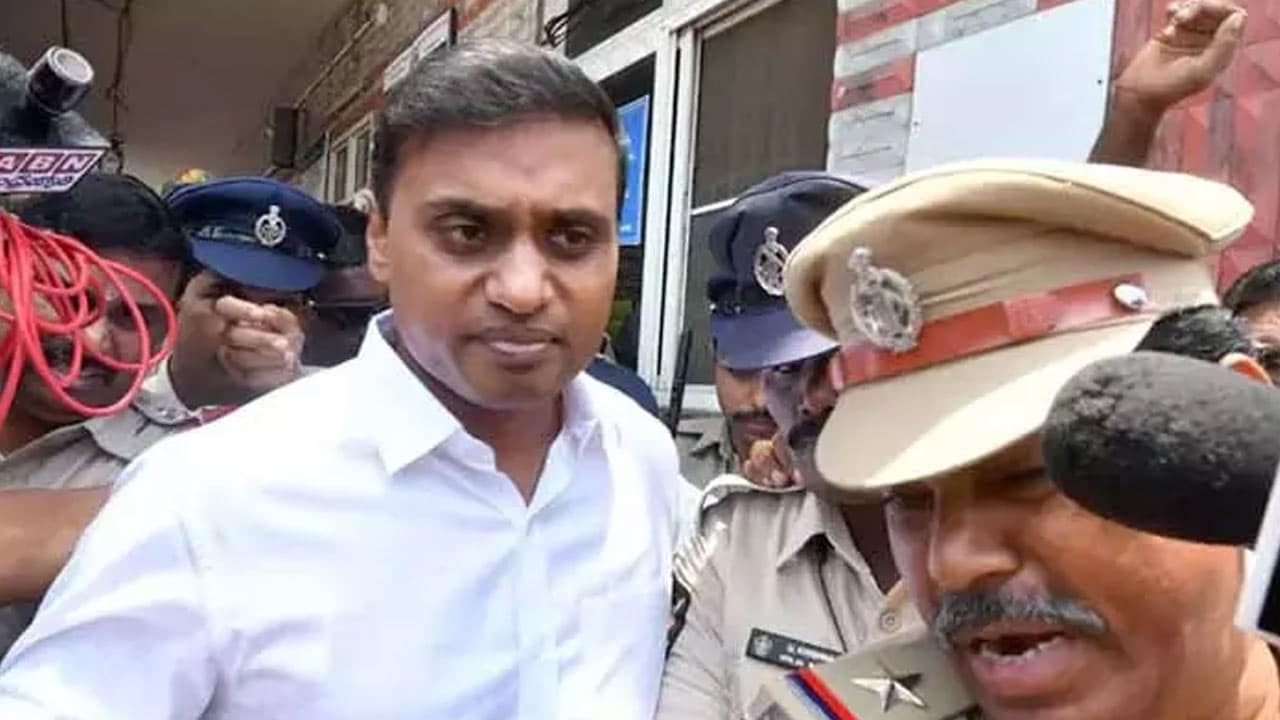 Mithun Reddy : అప్పుడు చంద్రబాబు ఉంచిన బ్లాక్ లో వైసీపీ ఎంపీ మిథున్ రెడ్డి..!