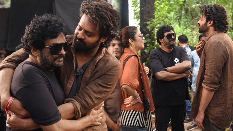 Prabhas Puri Jagannadh : రాజా సాబ్ సెట్‌లో ప్ర‌భాస్‌ని క‌లిసిన పూరీ.. కొత్త ప్రాజెక్ట్ ప్లాన్ చేస్తున్నాడా ఏంటి..?