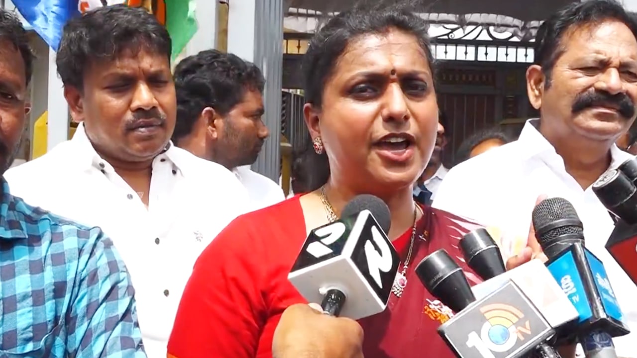 RK Roja : అధికారం ఉందని ఎగిరెగిరిపడే వాళ్లను ఎగరేసి తంతాం అంటూ రోజా సంచలన వ్యాఖ్యలు.. వీడియో !