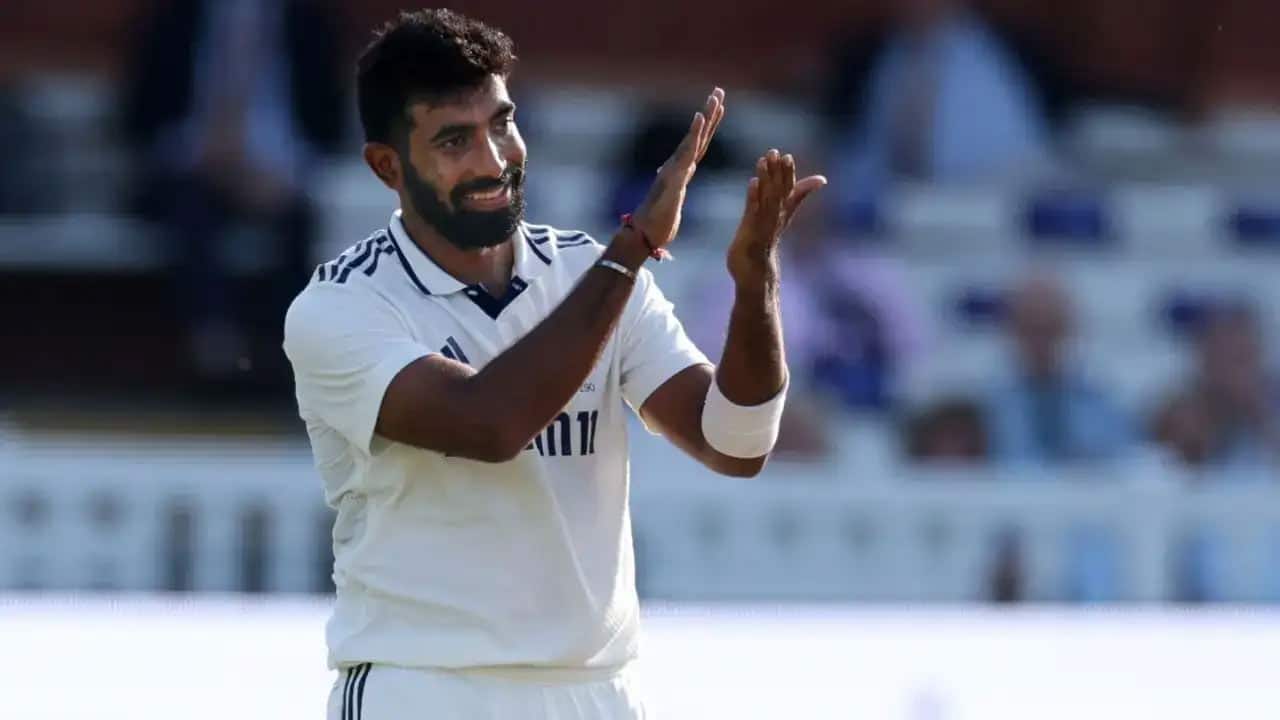 Jasprit Bumrah నాలుగో టెస్టుకు గుడ్న్యూస్ బుమ్రా రీఎంట్రీతో బలపడిన భారత బౌలింగ్