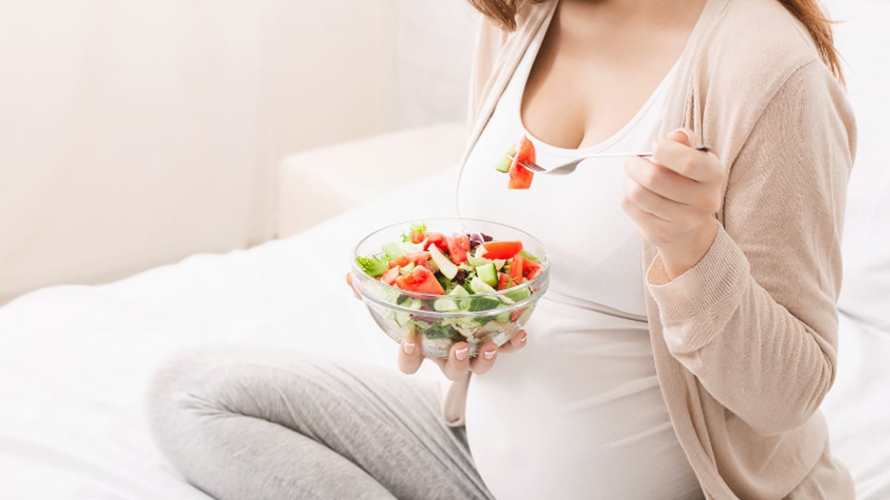 Fertility Food : ప్రెగ్నెన్సీ కోసం ప్రయత్నాలు చేసే అలసిపోయారా… అయితే వీరి కోసమే ఈ ఆహారాలు…?