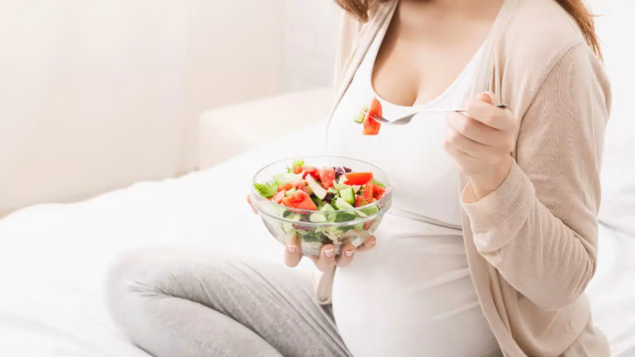 Fertility Food : ప్రెగ్నెన్సీ కోసం ప్రయత్నాలు చేసే అలసిపోయారా... అయితే వీరి కోసమే ఈ ఆహారాలు...?