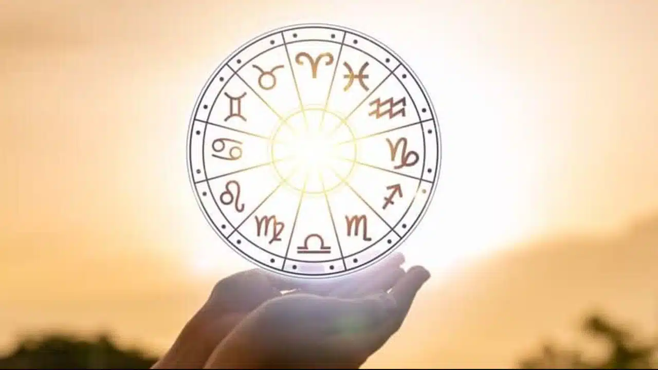 Zodiac Sings : 2027 వర‌కు స్థిర విజ‌యం.. ఈ రాశుల వారి గురించి త‌ప్ప‌క తెలుసుకోవాలి..!