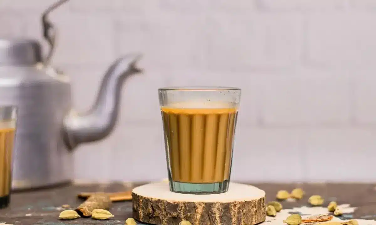 Drinking Tea : యాలకులు లేనిదే టీ తాగరు...అసలు వైద్యులు ఏమంటున్నారంటే...?