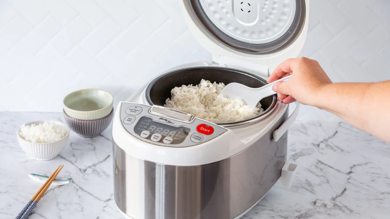 Electric Rice Cooker : ఎలక్ట్రిక్ రైస్ కుక్కర్ లో అన్నం వండుతున్నారా… అయితే,ఇది కోసమే…?
