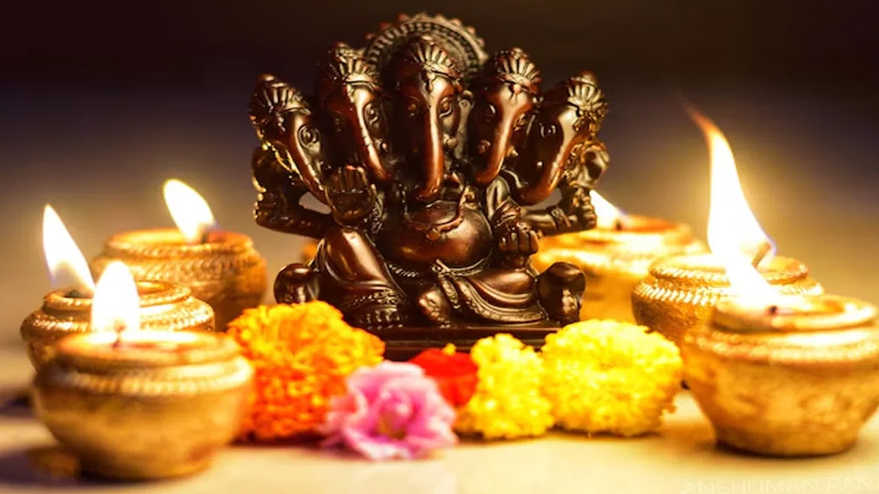 Pooja Things : మీరు చేసే పూజలో… ఈ 4 వస్తువులు ఎంత పాతబడిన సరే… మ‌ళ్లీ వినియోగించవచ్చట…?