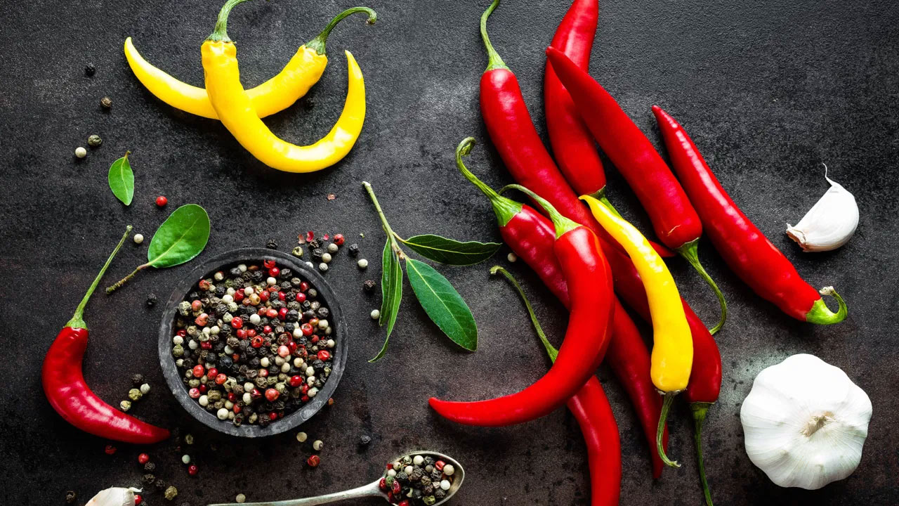 Spicy Food : కారం తిన్న వెంటనే నోరు మండుతుంది ఎందుకు? దీని వెనుక‌ శాస్త్రీయ కారణం ఇదే!