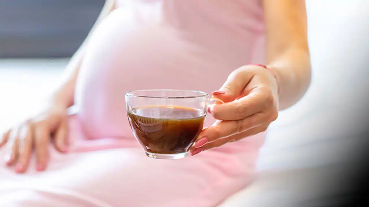 Tea During Pregnancy : ప్రెగ్నెన్సీ తో ఉన్నప్పుడు టీ తాగవచ్చా... తాగితే ఏం జరుగుతుందో తెలుసా...?