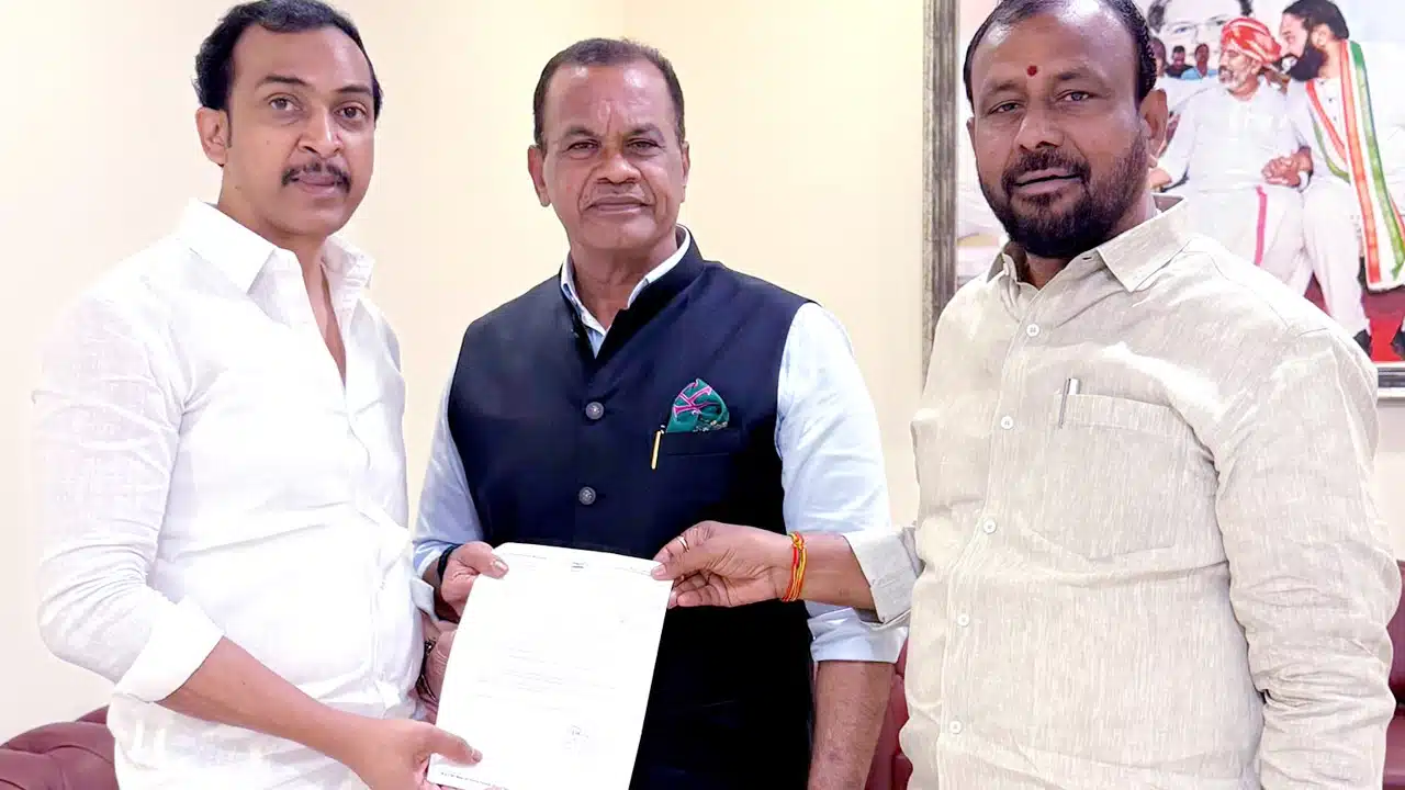 Uppal : ఉప్ప‌ల్‌లో వ‌రంగ‌ల్‌ ర‌హ‌దారి నిర్మాణం, మ‌రామ్మ‌తు.. బాధ్య‌త‌ల‌ను జీహెచ్ఎంసీకి అప్ప‌గించండి