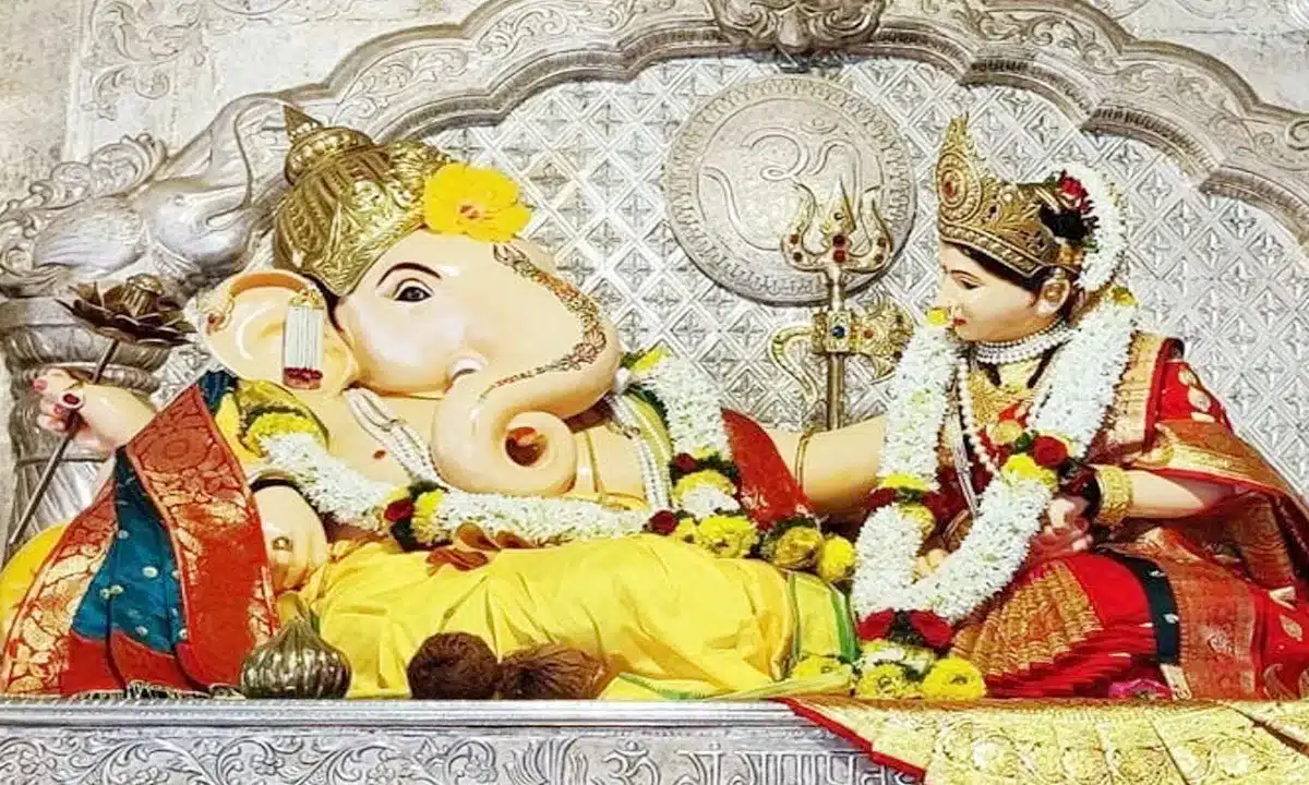 Vinayaka Chavithi : వినాయక చవితి రోజున ఈ ఆలయాలని దర్శిస్తే... మీ కోరికలను తీర్చే గణపతుల దర్శనం...?