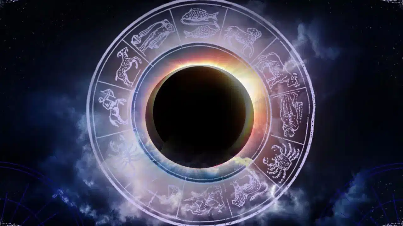 Lord Shani | సెప్టెంబర్ 7, 2025 .. శనిదేవుని రాశిలో చంద్రగ్రహణం ..ఈ రాశుల వారికి ప్రత్యేక ఫలితాలు!