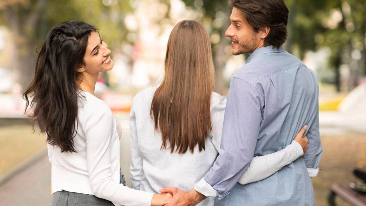 Husband Wife : ఘోస్ట్ లైటింగ్.. డేటింగ్‌లో కొత్త మానసిక వేధింపుల ధోరణి !