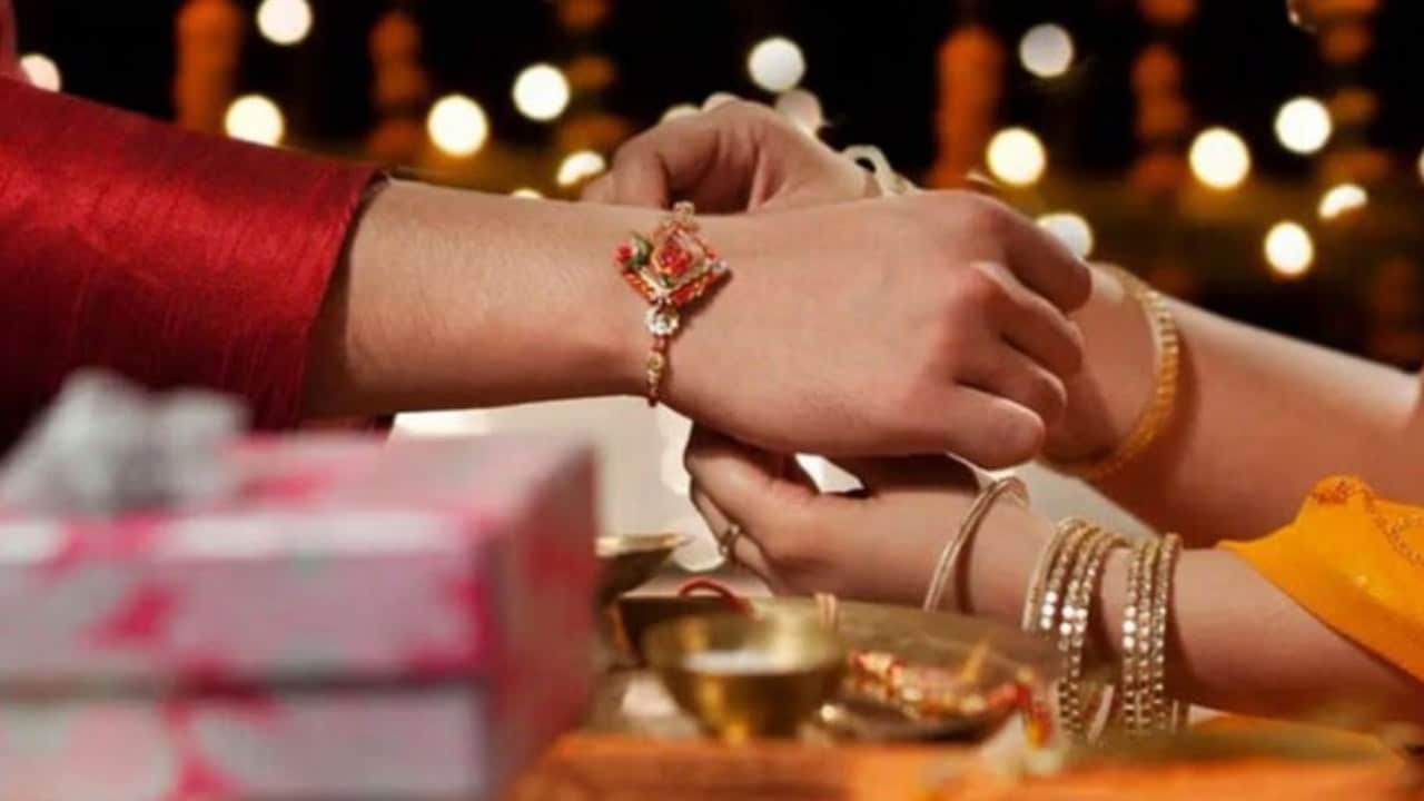 Raksha Bandhan : 2025 రాఖీ పండుగ ప్రత్యేకత ఏంటి.. 95 ఏళ్ల తర్వాత అరుదైన యోగాల కలయిక !