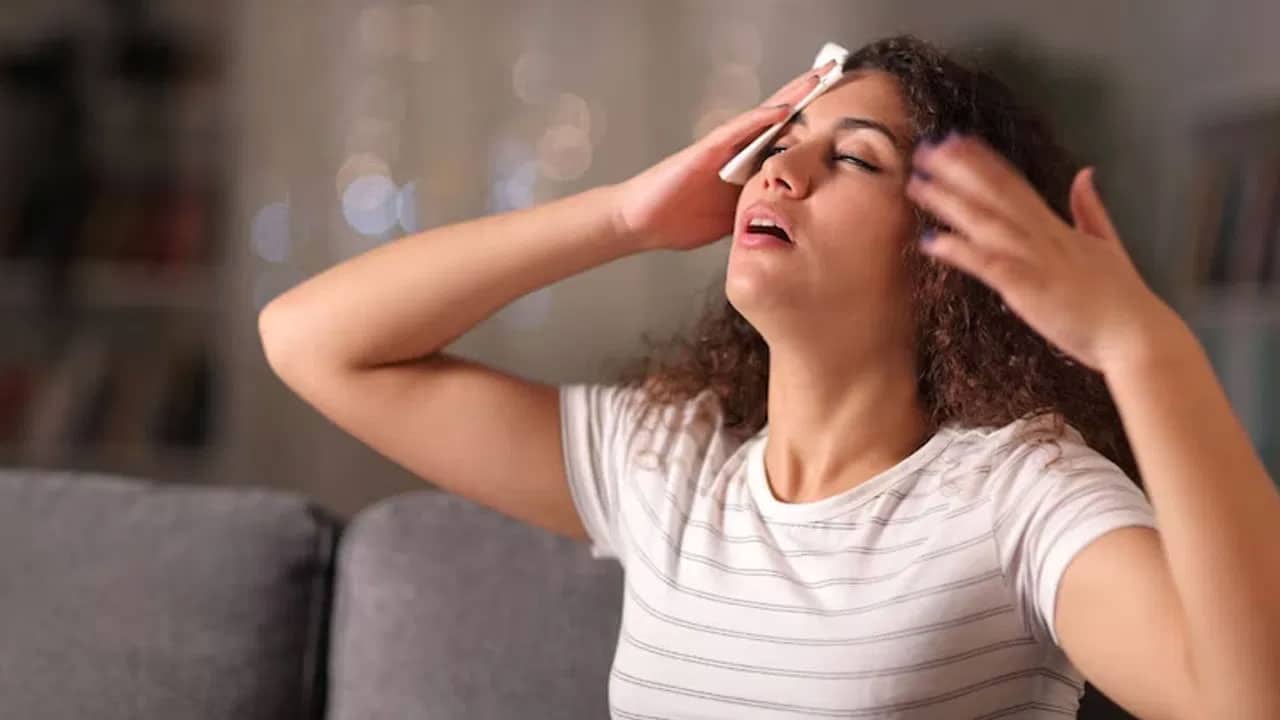 Sweating excessively | అధిక చెమట ప‌ట్ట‌డం.. కారణాలు ఏంటి.. ఈ ఆరోగ్య సూచనలు పాటించండి!