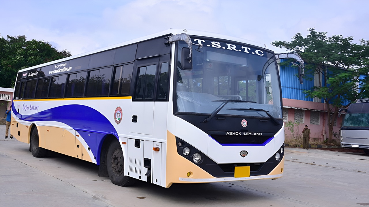 TSRTC : రాఖీ సందర్బంగా ఏకంగా 30 % చార్జీలను పెంచిన TSRTC