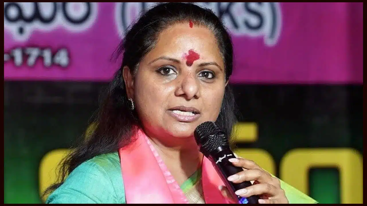 KCR Suspends Kavitha from BRS : బిఆర్ఎస్ నుండి కవిత అవుట్..కేసీఆర్ కీలక నిర్ణయం