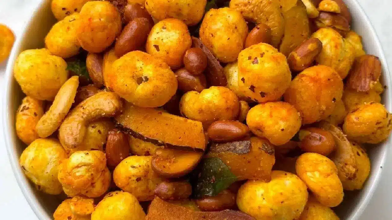 Makhana | మఖానా, ప‌ల్లీలు… ఈ రెండింట్లో ఏది తింటే బ‌రువు త‌గ్గుతారు.. నిపుణుల సూచనలు