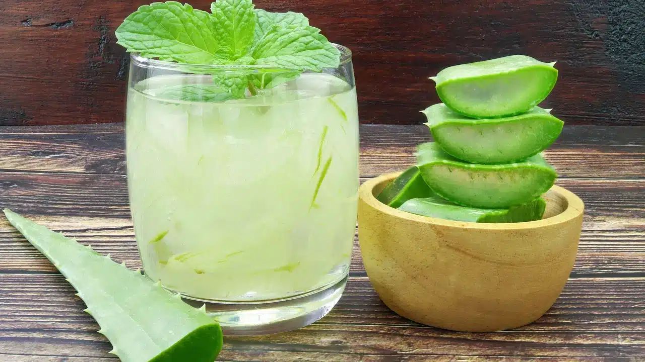 Aloevera juice | అలొవెరా జ్యూస్ ఆరోగ్యానికి మంచిదే.. ఈ స‌మస్య‌లు ఉన్న వారికి మాత్రం ప్ర‌మాదం