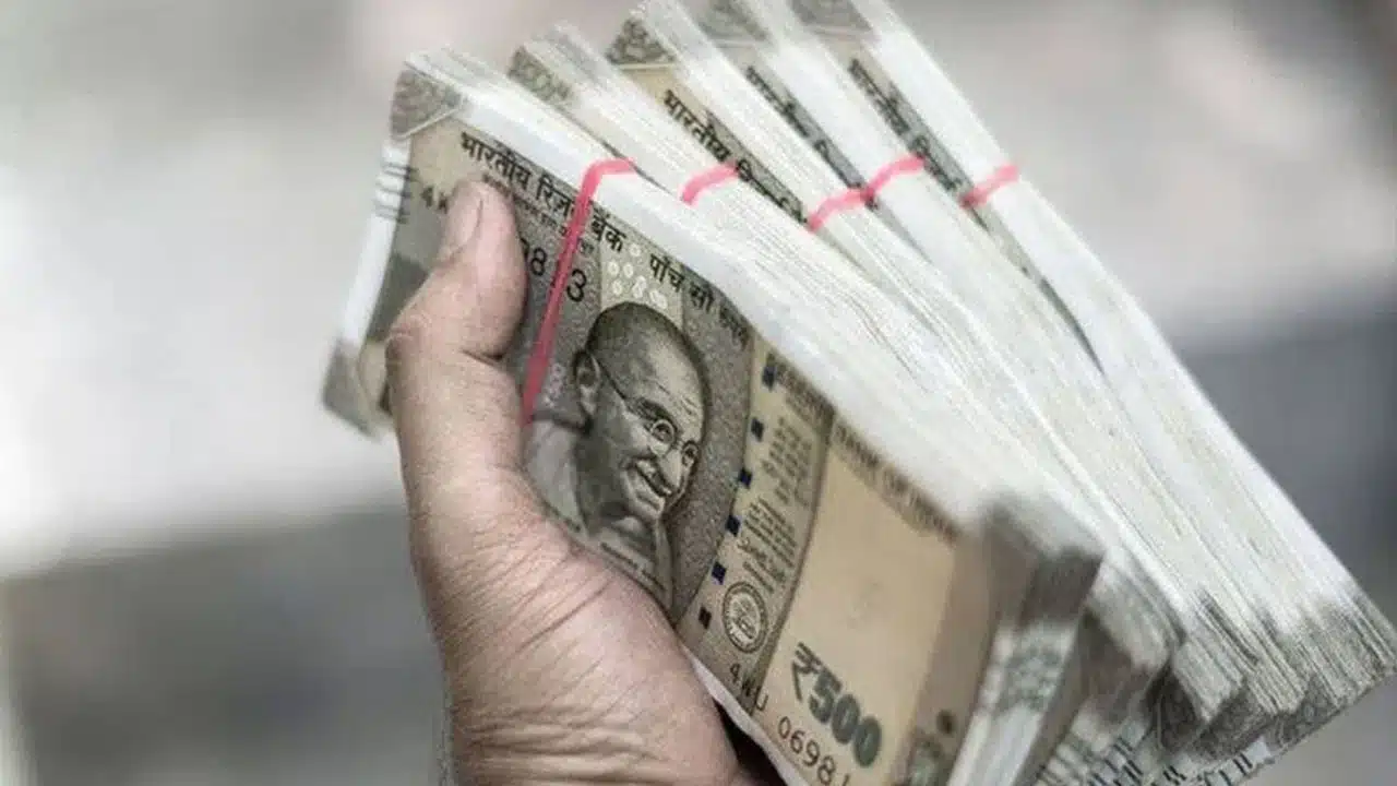 Rajiv Yuva Vikasam | రాజీవ్ యువ వికాసం పథకం నిలిచిన పరిస్థితి .. లక్షలాది నిరుద్యోగులకు నిరాశ