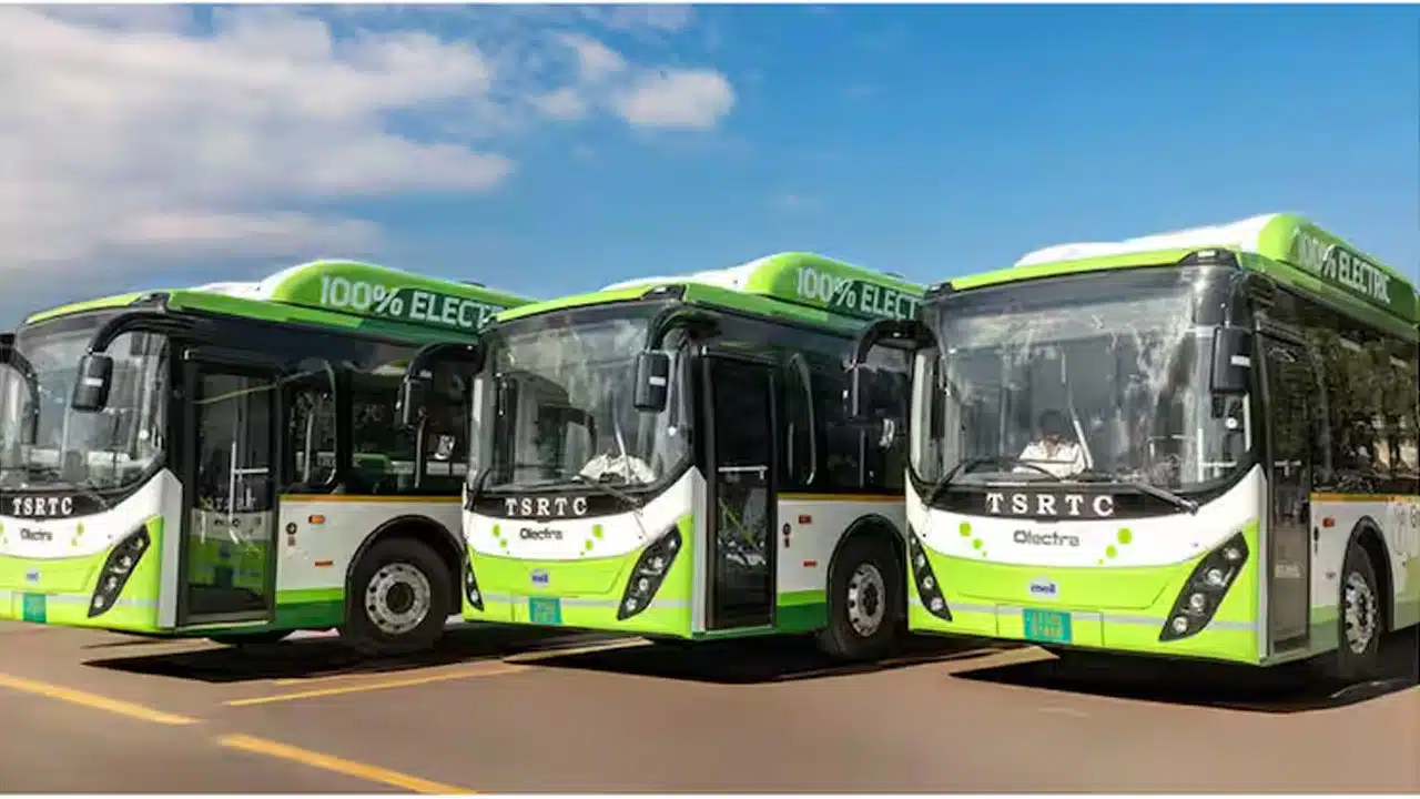 TSRTC | తెలంగాణలో బతుకమ్మ, దసరా పండుగల సందడికి TSRTC భారీ ఏర్పాట్లు.. నేటి నుంచి 7,754 ప్రత్యేక బస్సులు