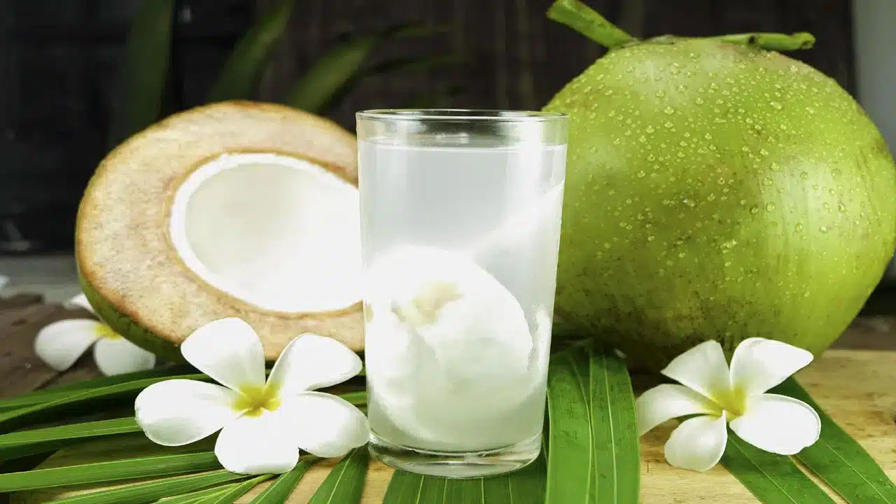 Coconut Water | ప్రతిరోజూ కొబ్బరి నీళ్లు తాగితే 21 రోజుల్లో శరీరానికి అద్భుతమైన మార్పులు!