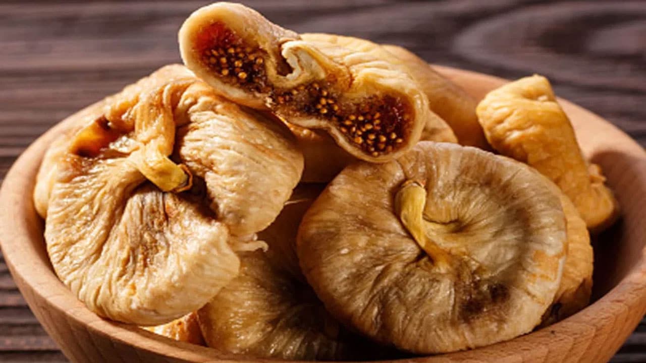 Soaked Figs | అంజీర్‌ని నీళ్ల‌లో నానబెట్టి ఉద‌యాన్నే తింటే ఎన్ని లాభాలు ఉన్నాయో తెలుసా?